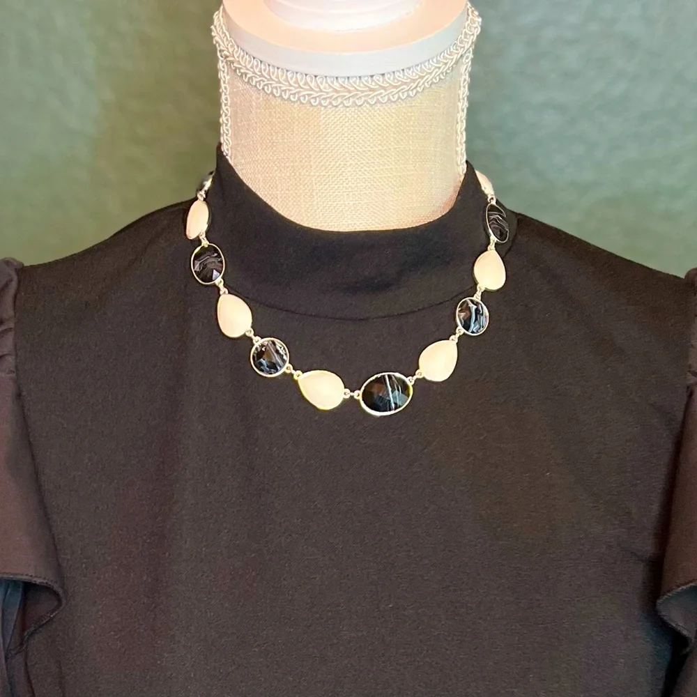 Vintage Black & White Glass Bead Adjustable Length Boho Necklace - Picture 8 of 9